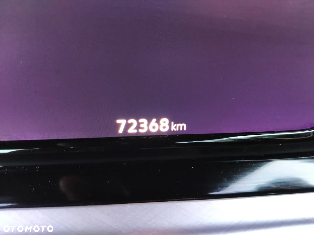 Volkswagen Golf - 24