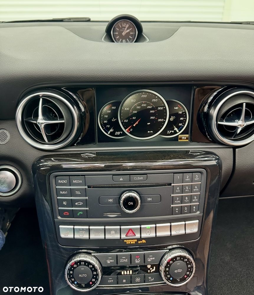 Mercedes-Benz SLC AMG 43 9G-TRONIC - 19