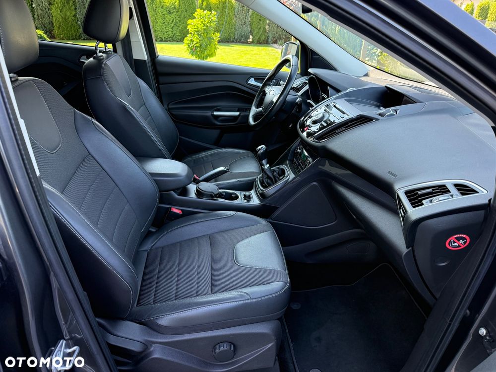 Ford Kuga 2.0 TDCi 4x4 Titanium - 18