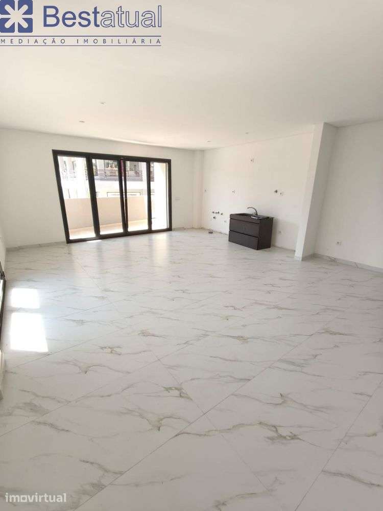 Apartamento T3 c/Lugar de Garagem P/ 2 Carros - Grande imagem: 5/29