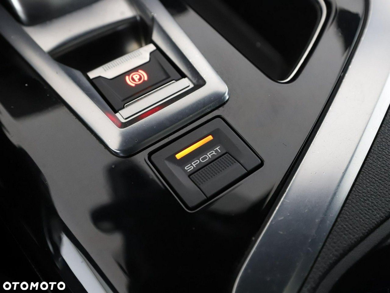 Peugeot 3008 2.0 BlueHDi GT S&S EAT8 - 32