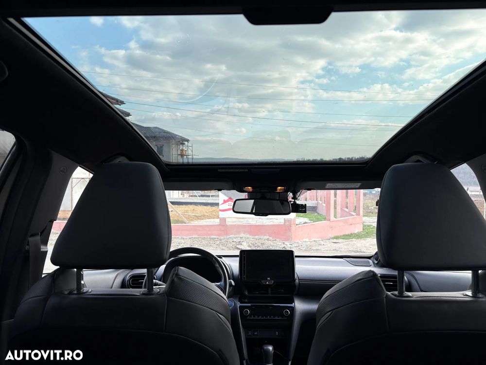 Toyota Yaris Cross 1.5 VVT-i HSD 4x4 Exclusive Premiere - 7