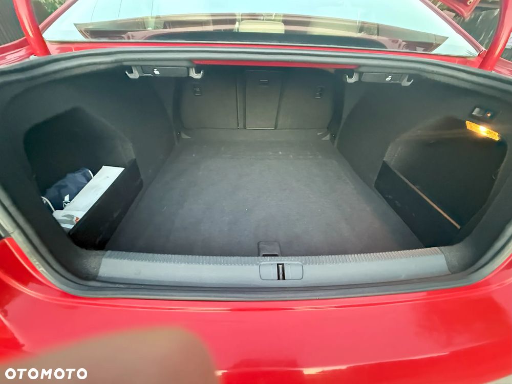 Volkswagen Passat 1.6 TDI Comfortline - 7