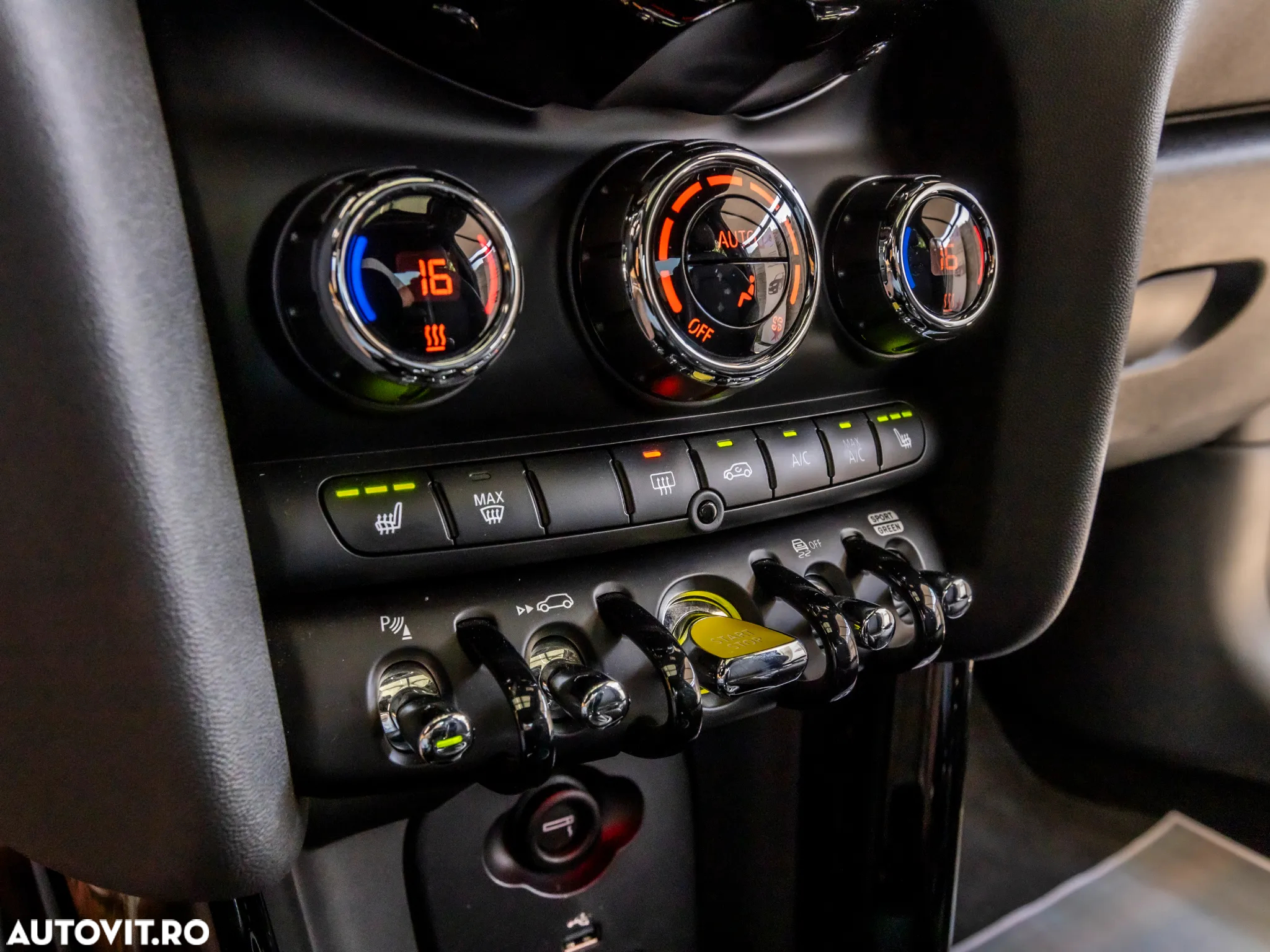 Mini Cooper SE Standard - 22