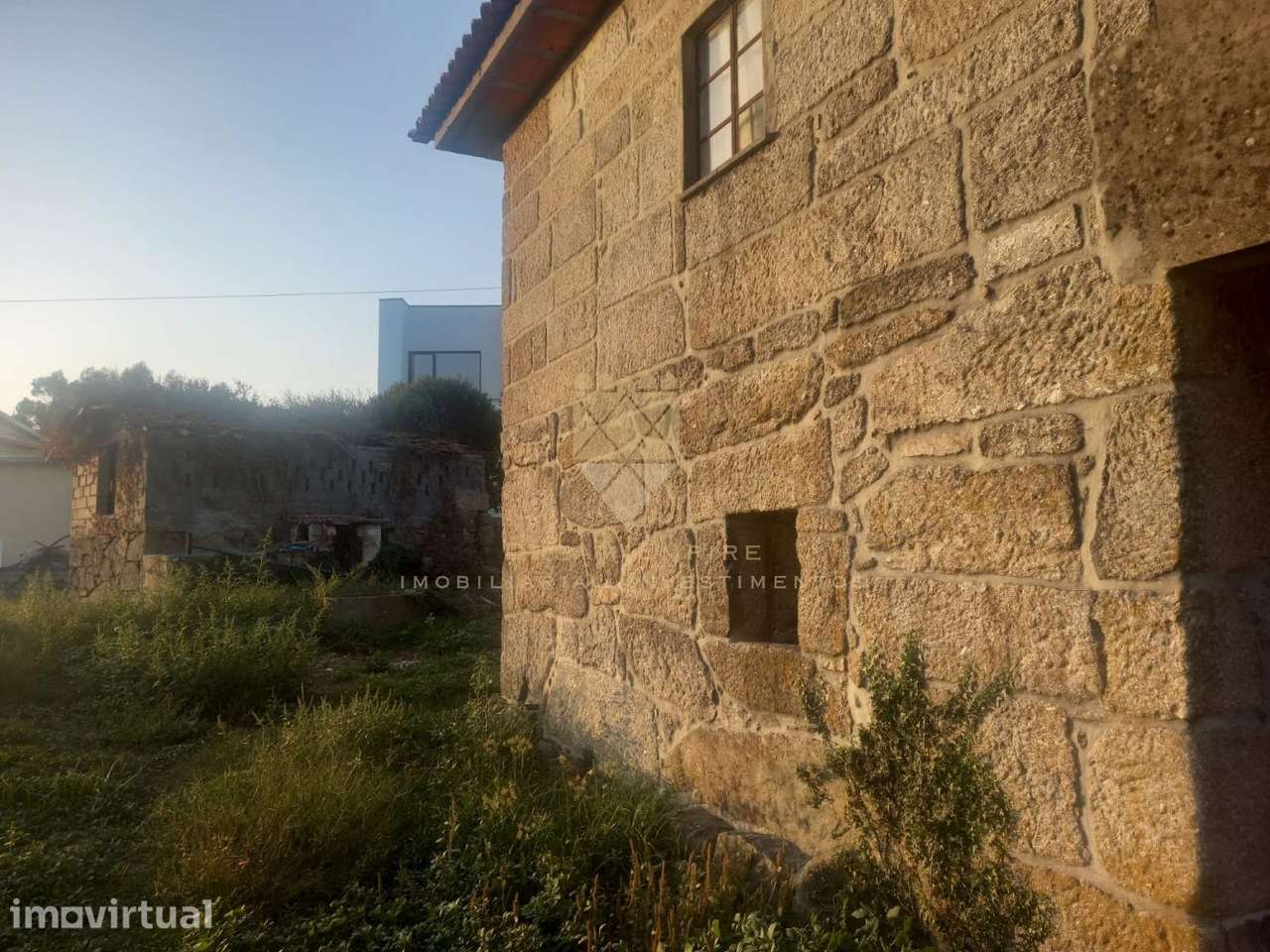 Terreno com casas para recuperar em Guilhufe e Urrô – Penafiel - Grande imagem: 3/6