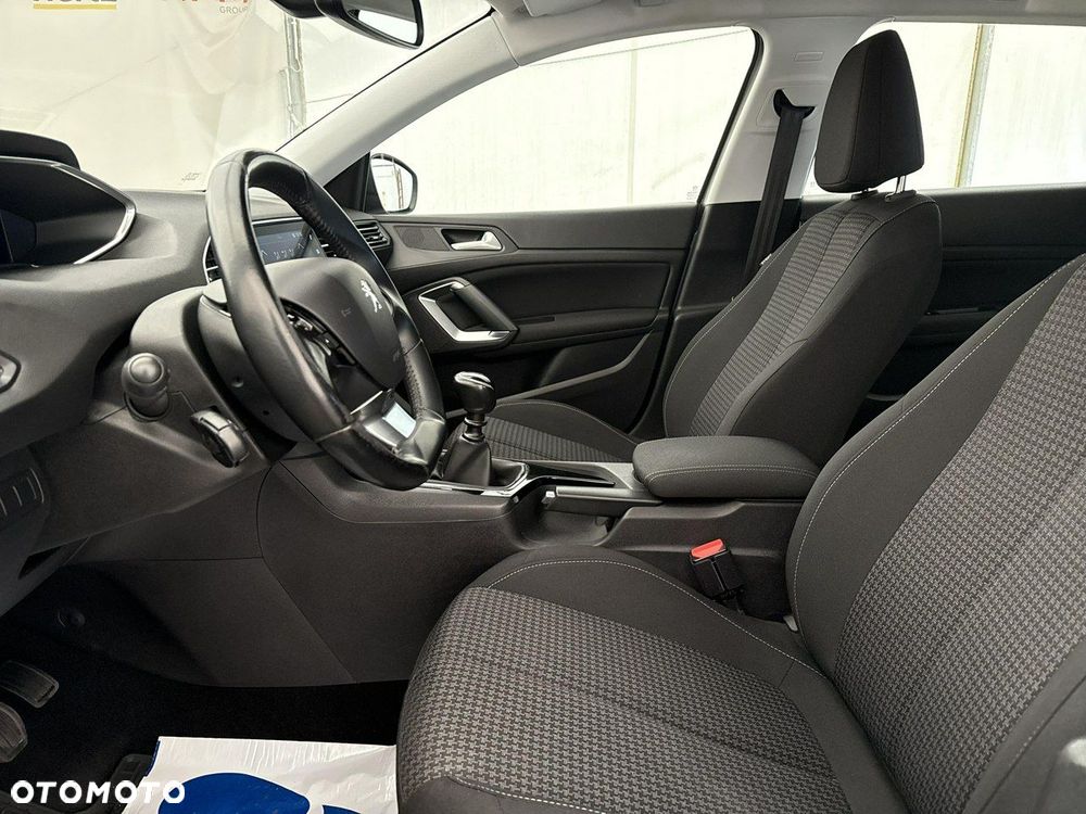 Peugeot 308 - 13