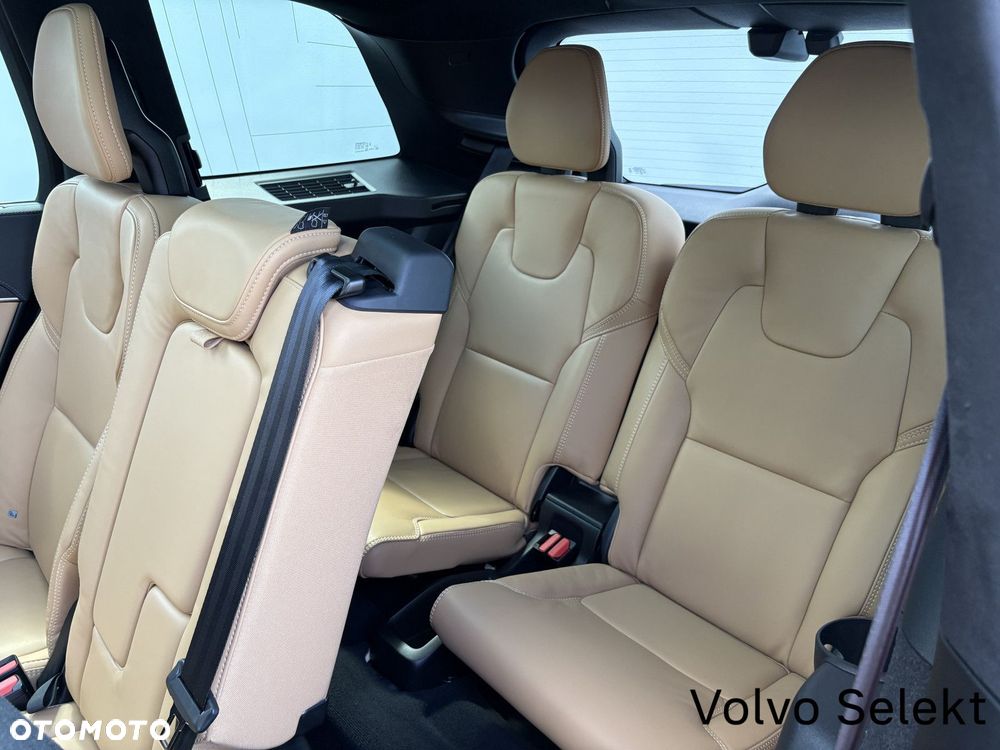 Volvo XC 90 - 26