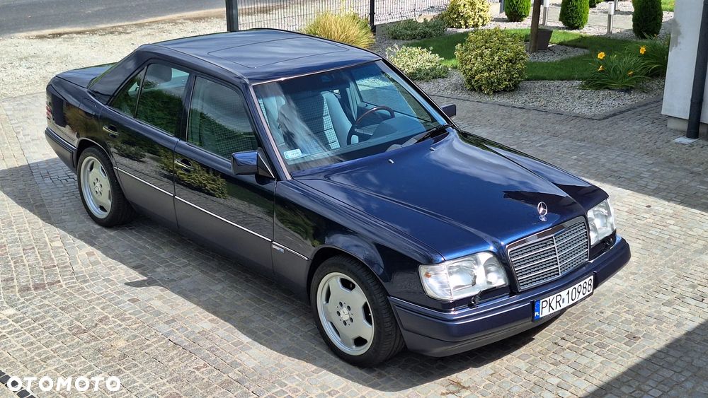 Mercedes-Benz W124 (1984-1993) - 1