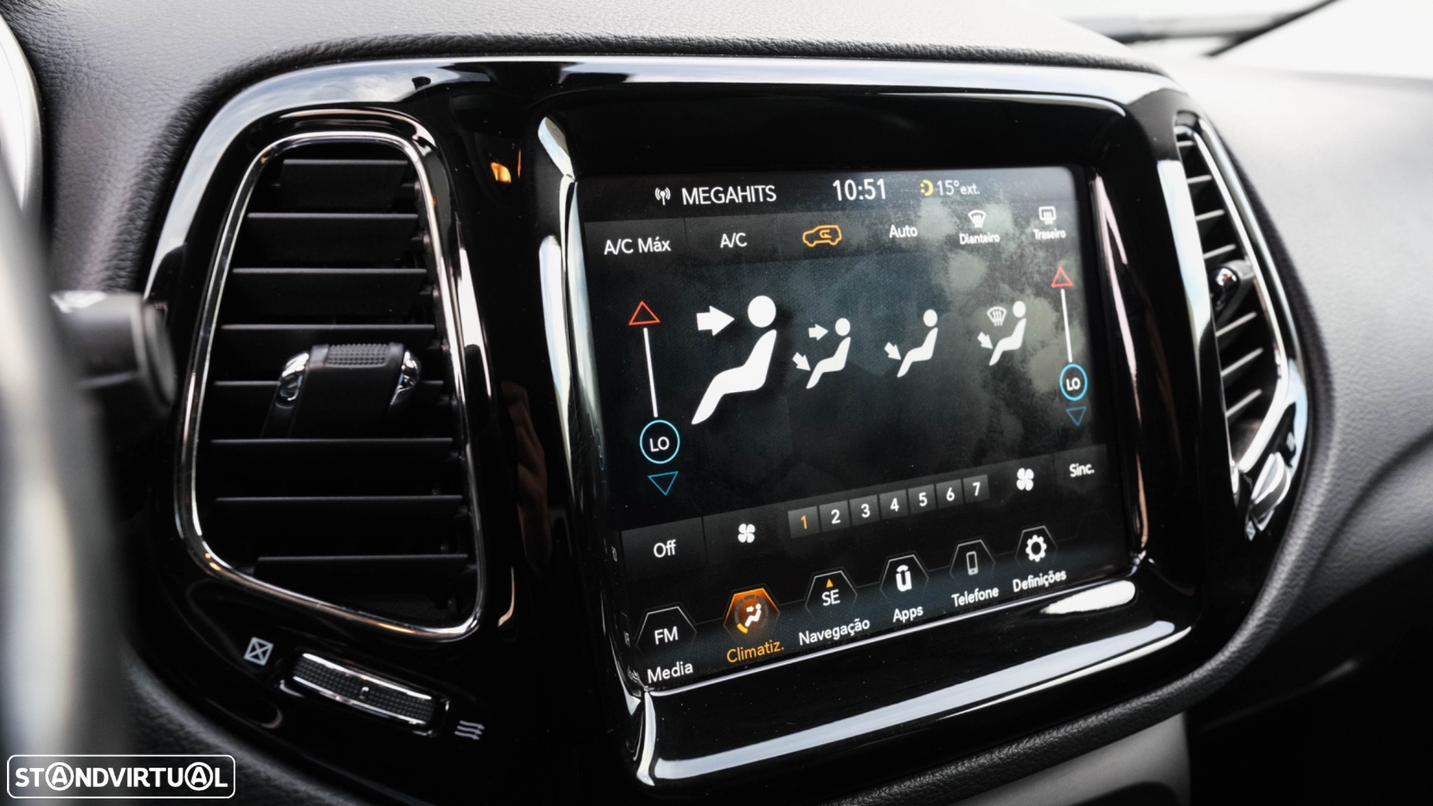 Jeep Compass 1.6 M-Jet Limited - 24