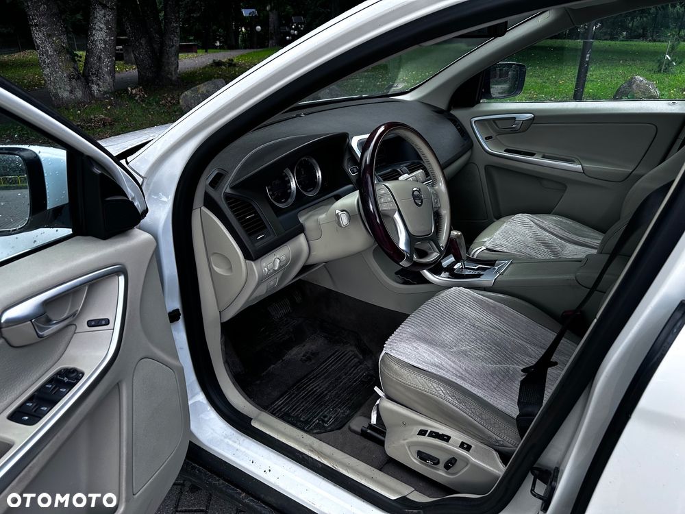 Volvo XC 60 - 6