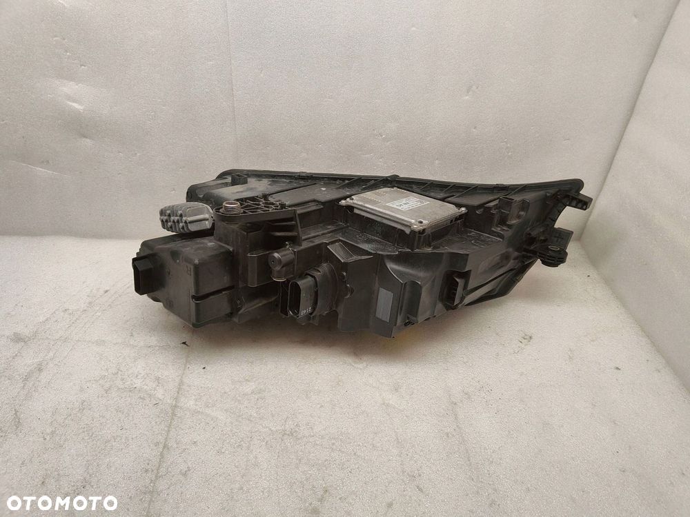 Skoda Octavia III LIFT FULL LED Przód strona prawa 5E1941016D - 6