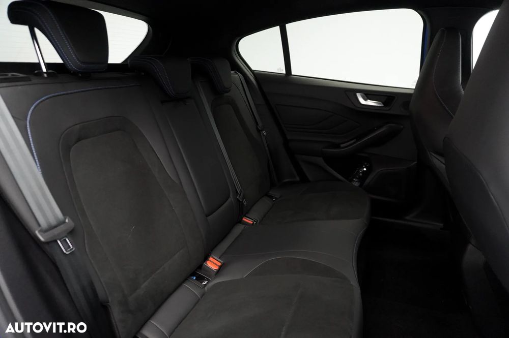 Ford Focus 2.3 EcoBoost S&S ST - 22