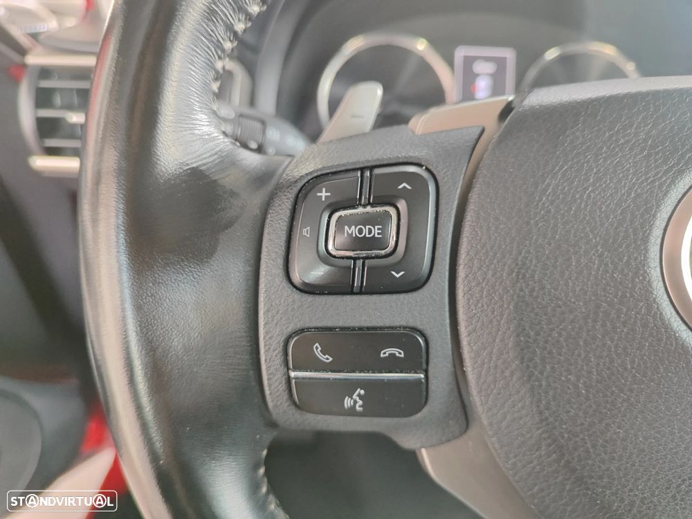 Lexus IS 300H Sport Edition - 30