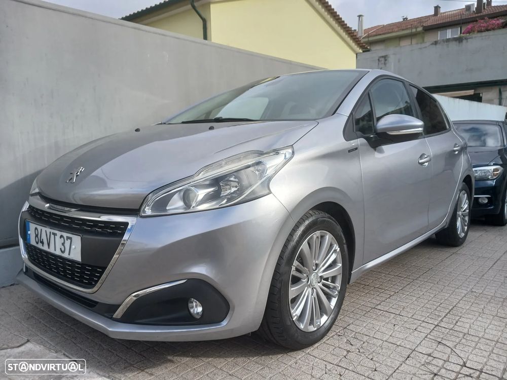 Peugeot 208 1.5 BlueHDi Signature - 28