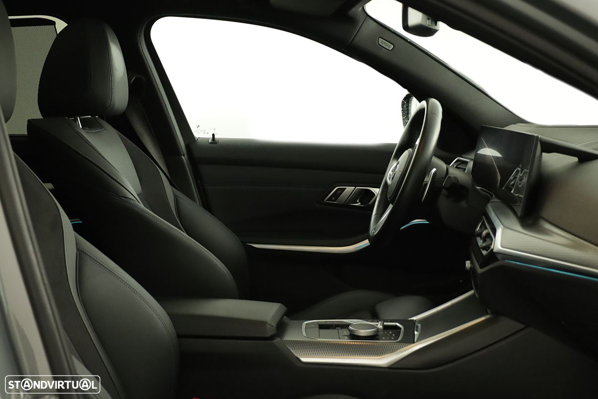 BMW 330 e Touring Pack M Auto - 20