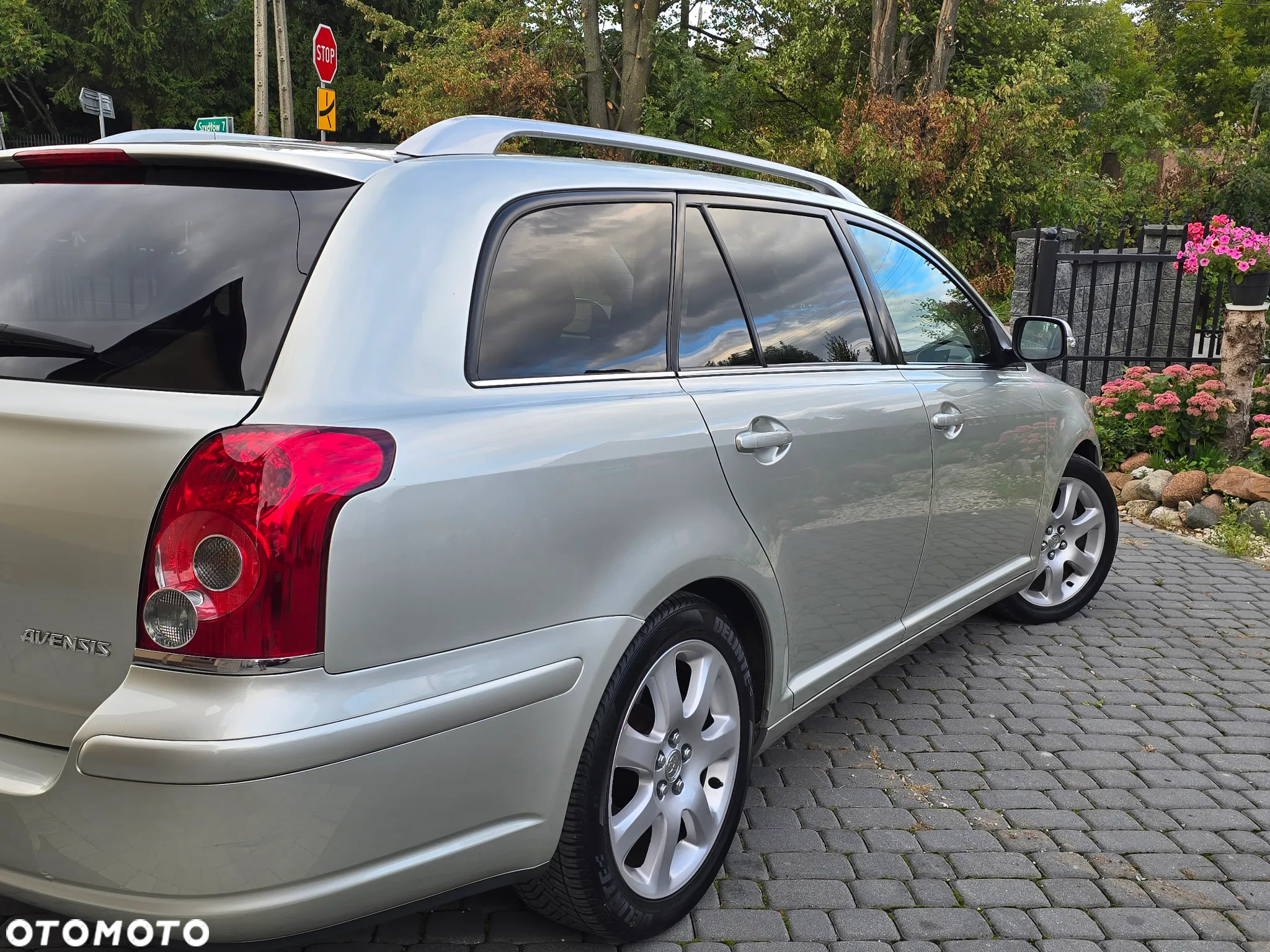 Toyota Avensis 2.0 VVT-i Automatik Executive - 10