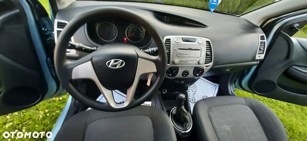 Hyundai i20 - 25