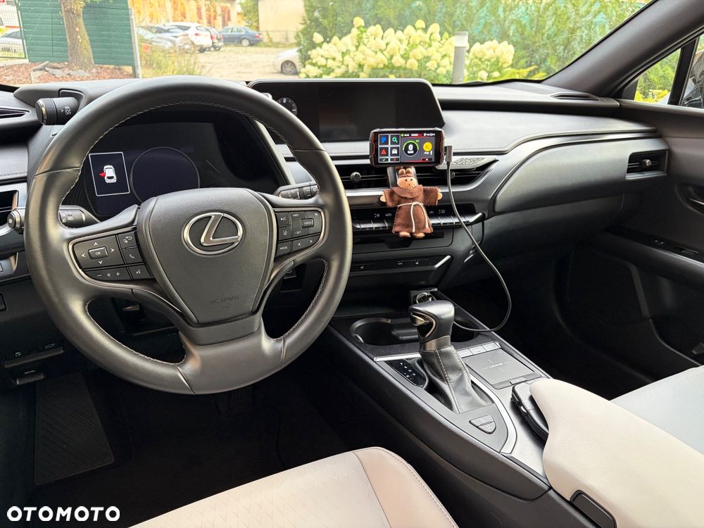 Lexus UX - 13