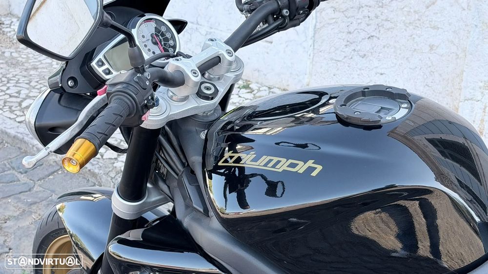 Triumph Street Triple - 6