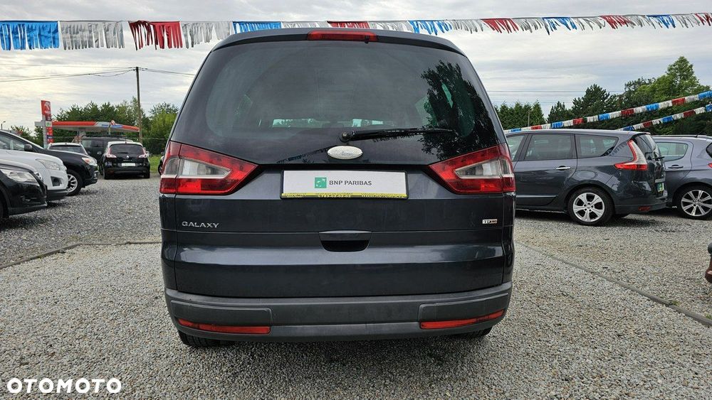 Ford Galaxy - 32