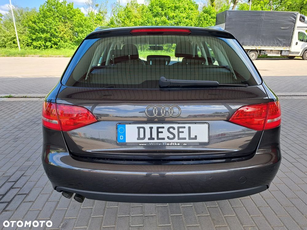 Audi A4 Avant - 9