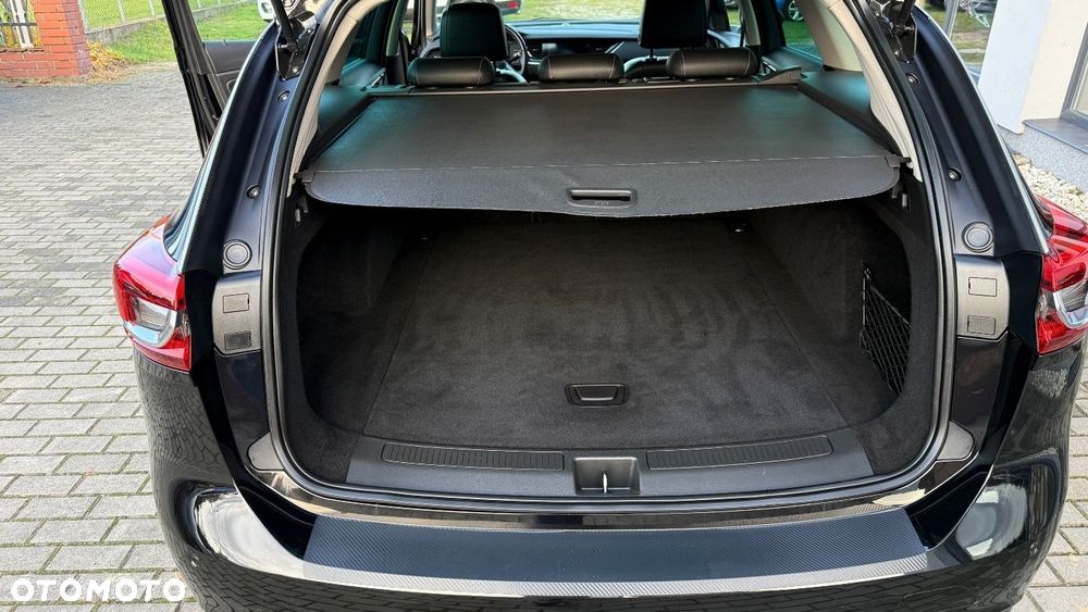 Opel Insignia - 17