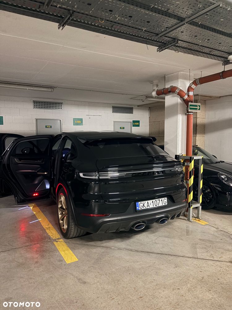Porsche Cayenne Turbo E-Hybrid PHEV GT - 4