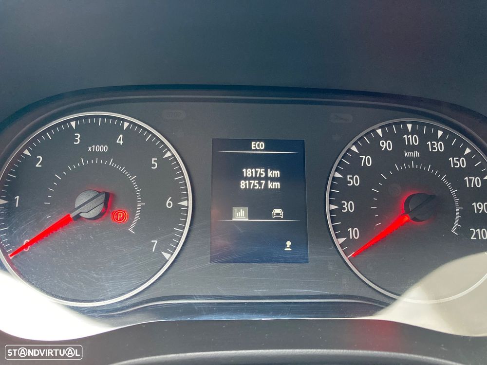 Dacia Sandero ver-1-0-eco--g-expression-bi--fuel - 8