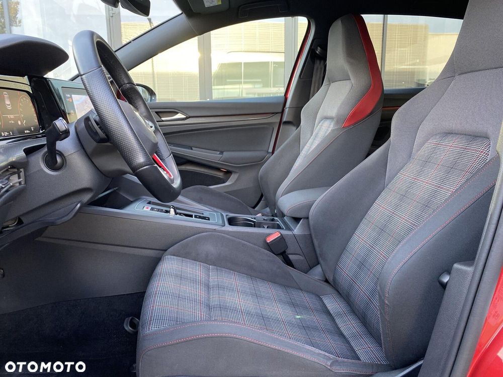 Volkswagen Golf VIII 2.0 TSI GTI DSG - 9
