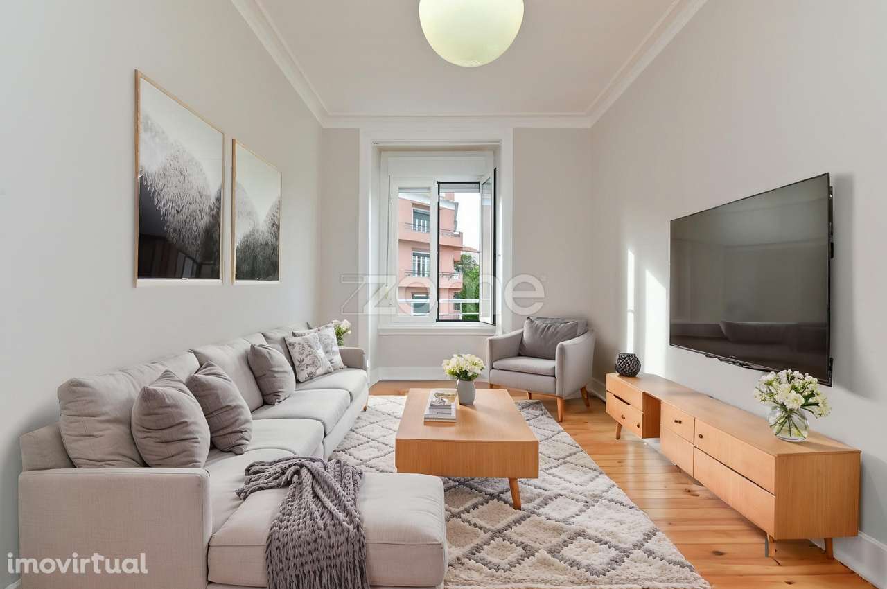 Apartamento T2+1 Renovado na Avenida Almirante Reis - Grande imagem: 2/28