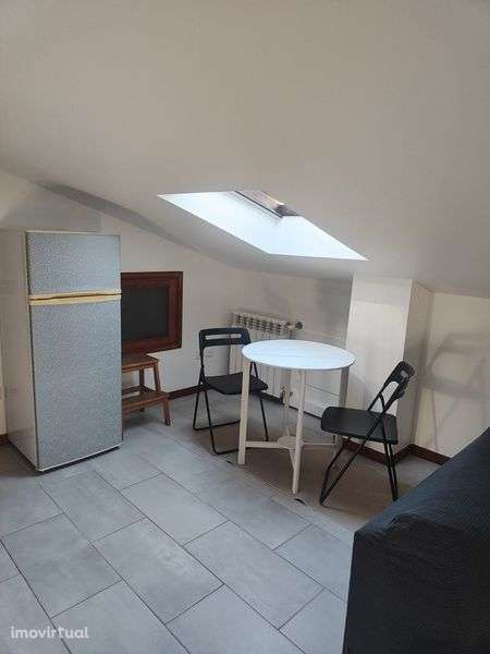 Estúdio T1 - máx 2 pessoas - Grande imagem: 4/5