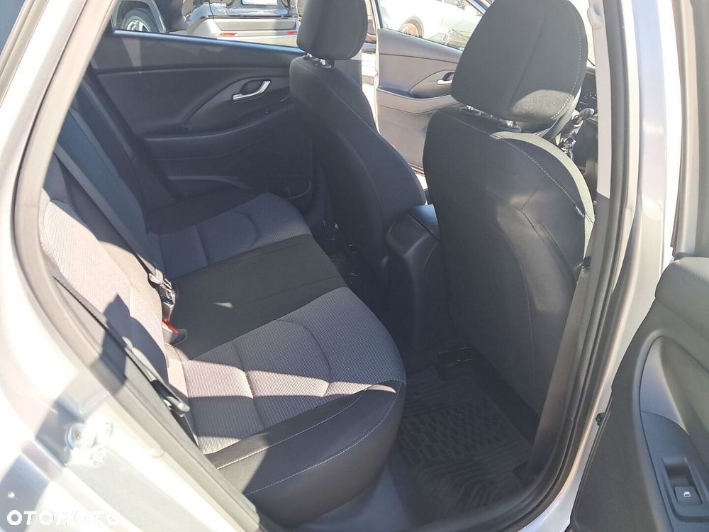 Hyundai i30 - 16