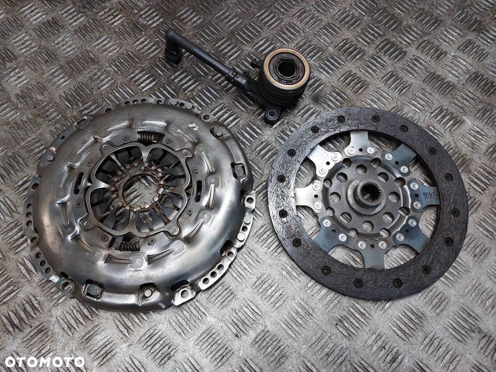 SPRZĘGŁO TARCZA + DOCISK + ŁOŻYSKO NISSAN QASHQAI I J10 2.0 DCI 8200421191 - 1