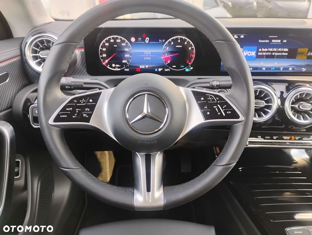 Mercedes-Benz CLA 180 mHEV Progressive 7G-DCT - 18