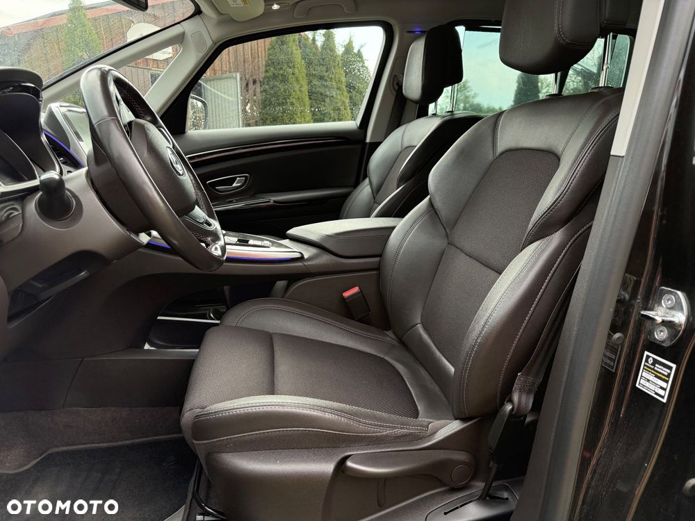 Renault Espace 1.6 dCi Energy Initiale Paris EDC 7os - 17
