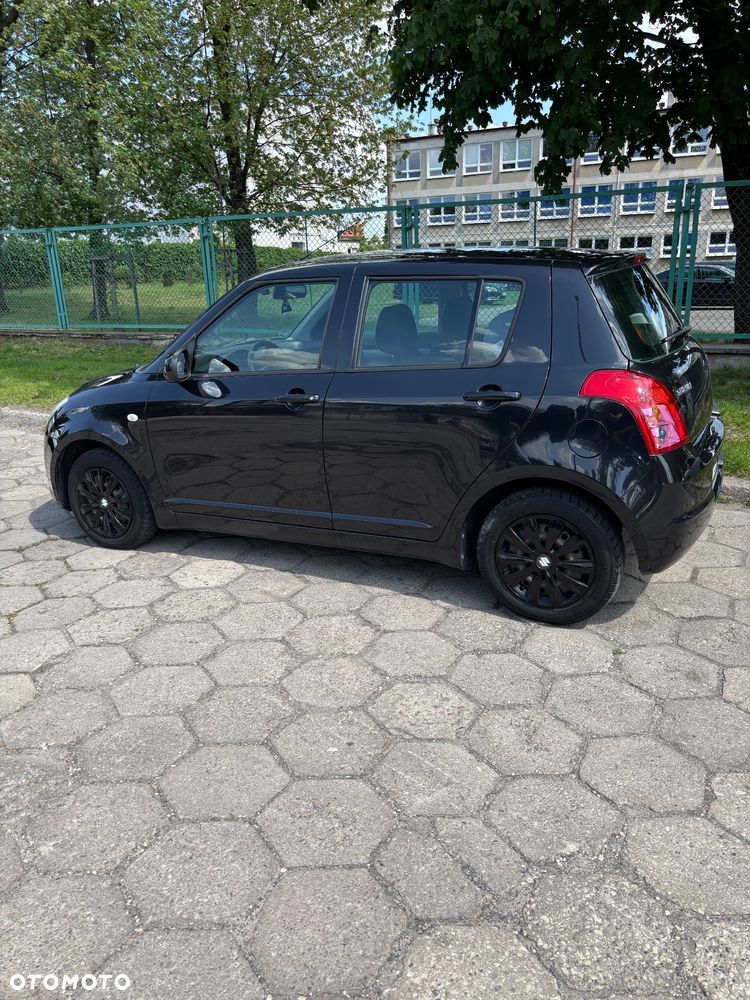 Suzuki Swift - 2