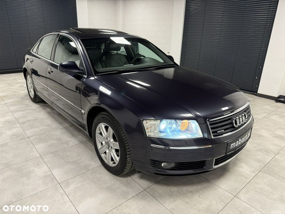 Audi A8 4.2 Quattro - 6