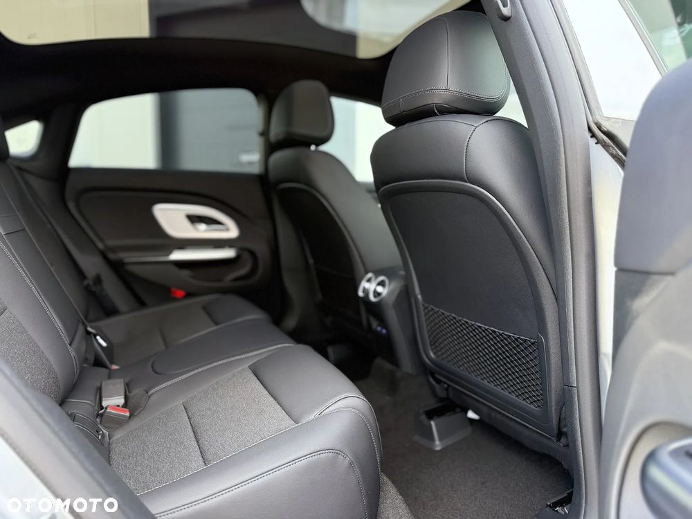 Mercedes-Benz CLA - 29