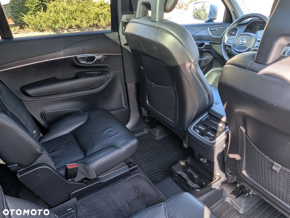 Volvo XC 90 - 39