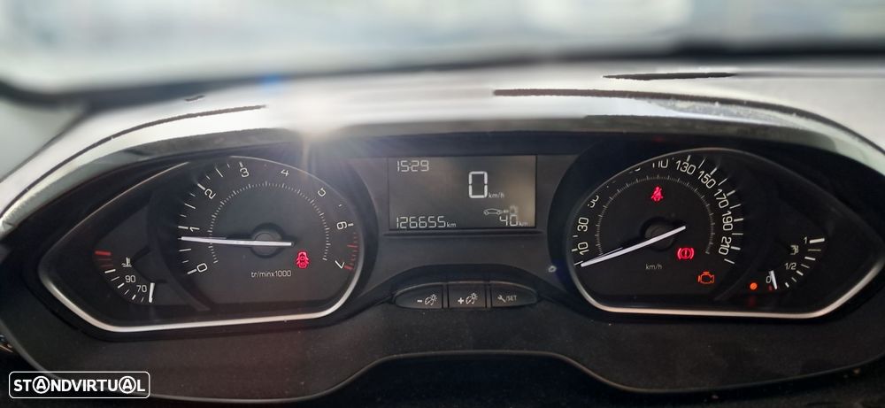 Peugeot 208 1.2 PureTech Active - 6