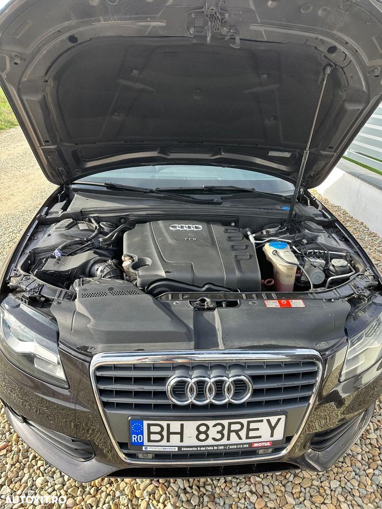 Audi A4 2.0 TDI Avant - 9