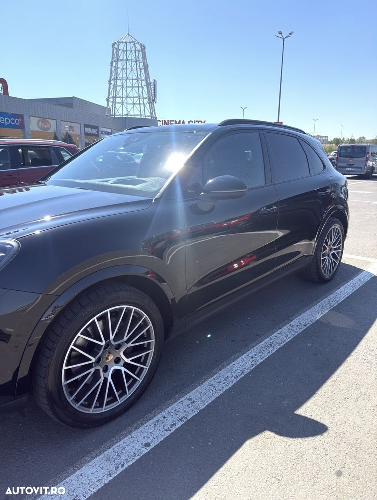 Porsche Cayenne Standard - 8