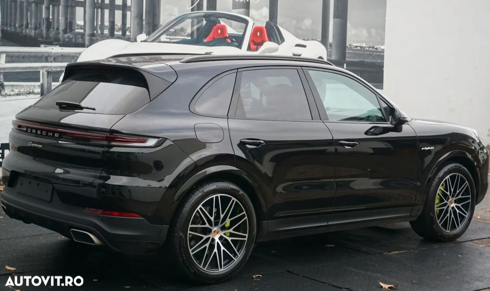 Porsche Cayenne E-Hybrid - 2