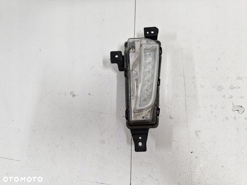SUZUKI VITARA III 3 LAMPA HALOGEN DRL DO JAZDY DZIENNEJ LED LEWY PRZÓD - 1