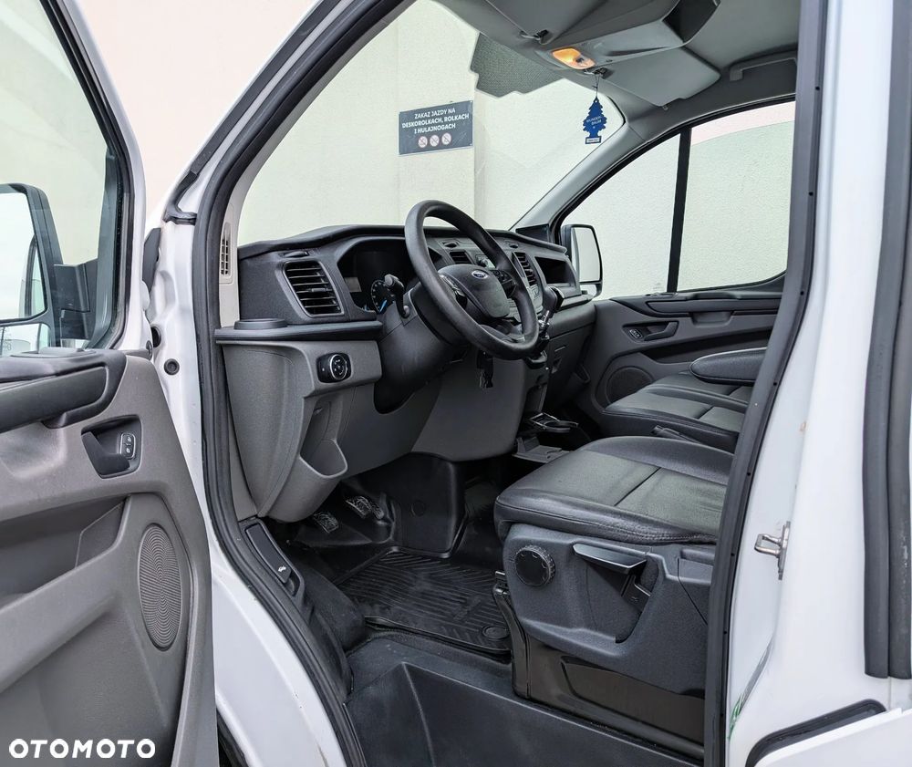 Ford Transit Custom - 13