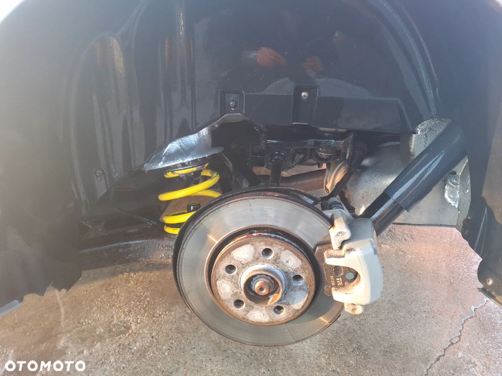 Audi TT Coupé 1.8T Quattro - 21