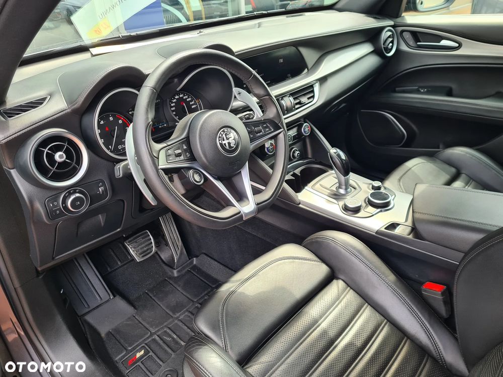 Alfa Romeo Stelvio 2.0 Turbo B-Tech Edition Q4 - 9