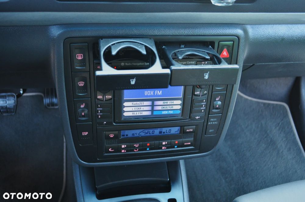 Volkswagen Sharan 2.0 TDI Exclusive Edition - 16