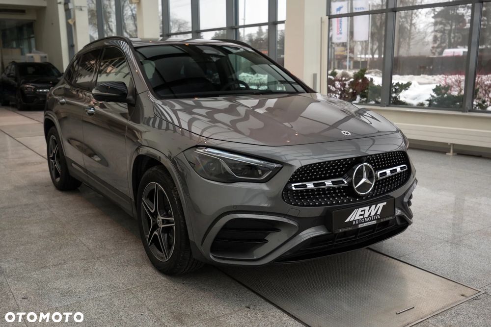 Mercedes-Benz GLA 200 d 4-Matic AMG Line - 2