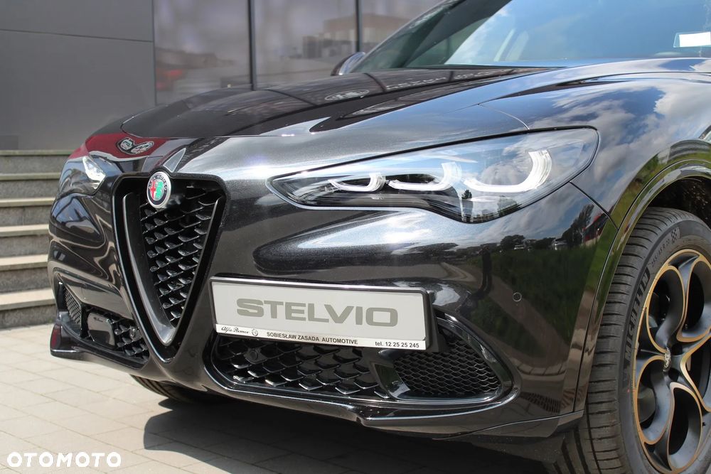 Alfa Romeo Stelvio 2.0 Turbo Intensa Q4 - 4